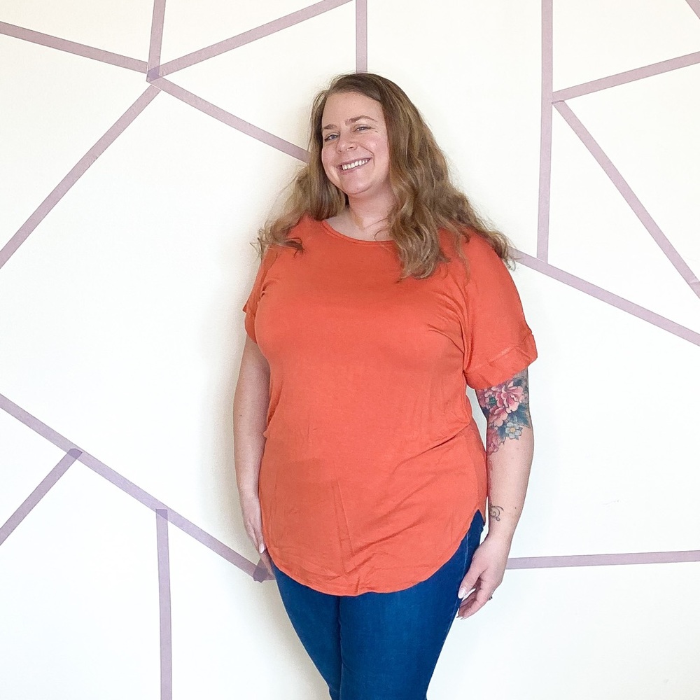 NWT luxe Terra Cotta Tee with Rolled Sleeves